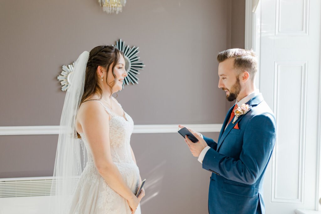 Montreal wedding ceremony with bride and groom exchanging vows